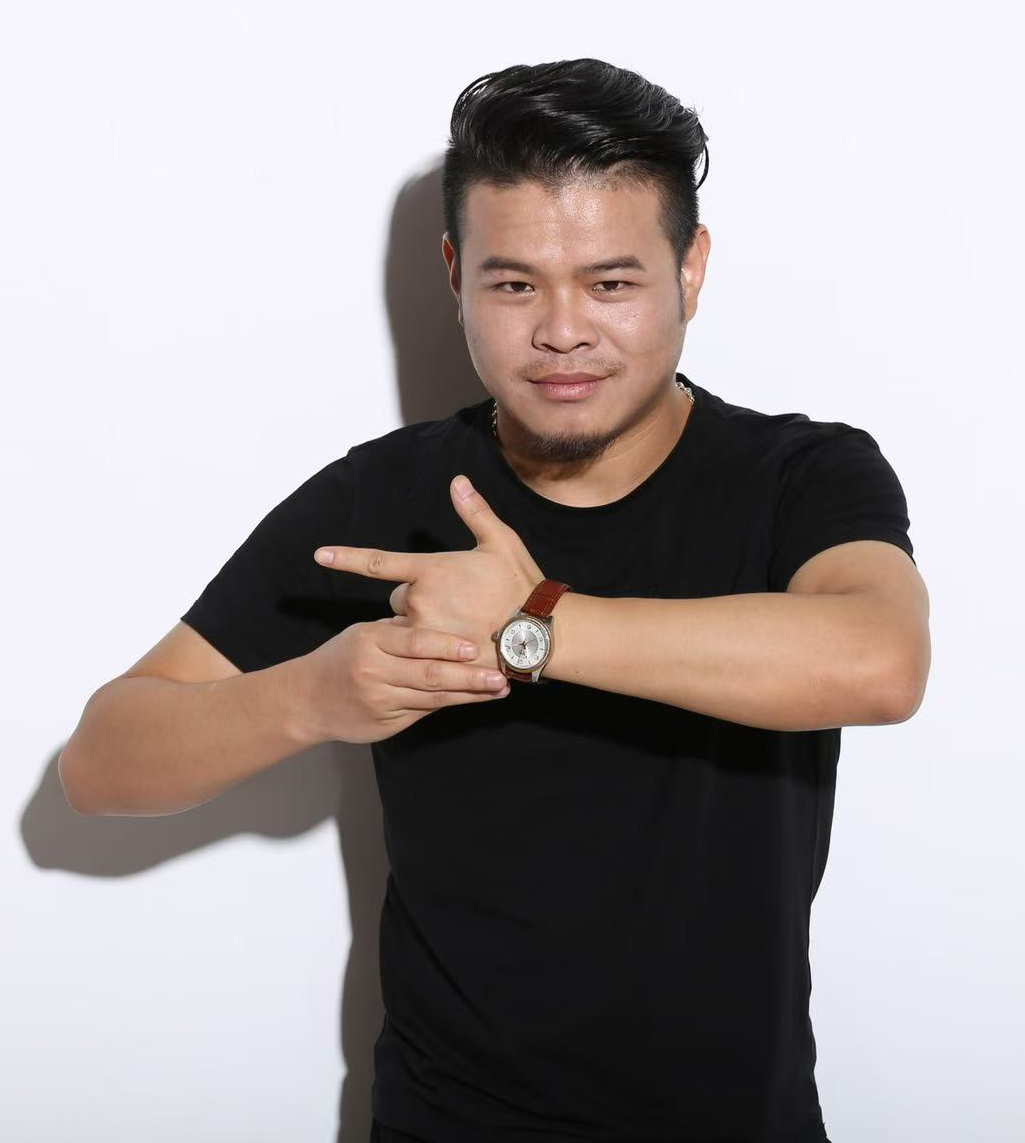 吴志平 吴志平