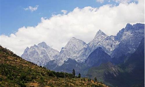 云南香格里拉旅游攻略必去景点_云南香格里拉旅游攻略必去景点